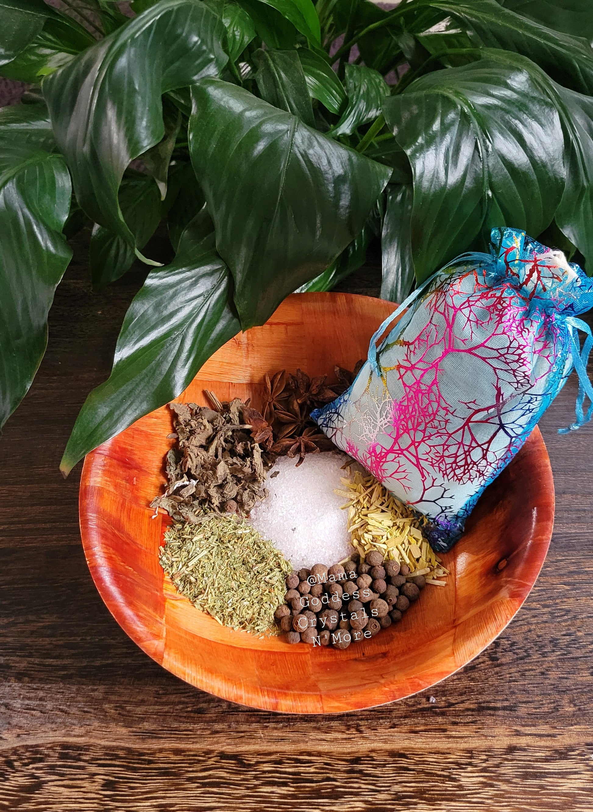 Money Manifestation Bath Salt - Mama Goddess Crystals N More